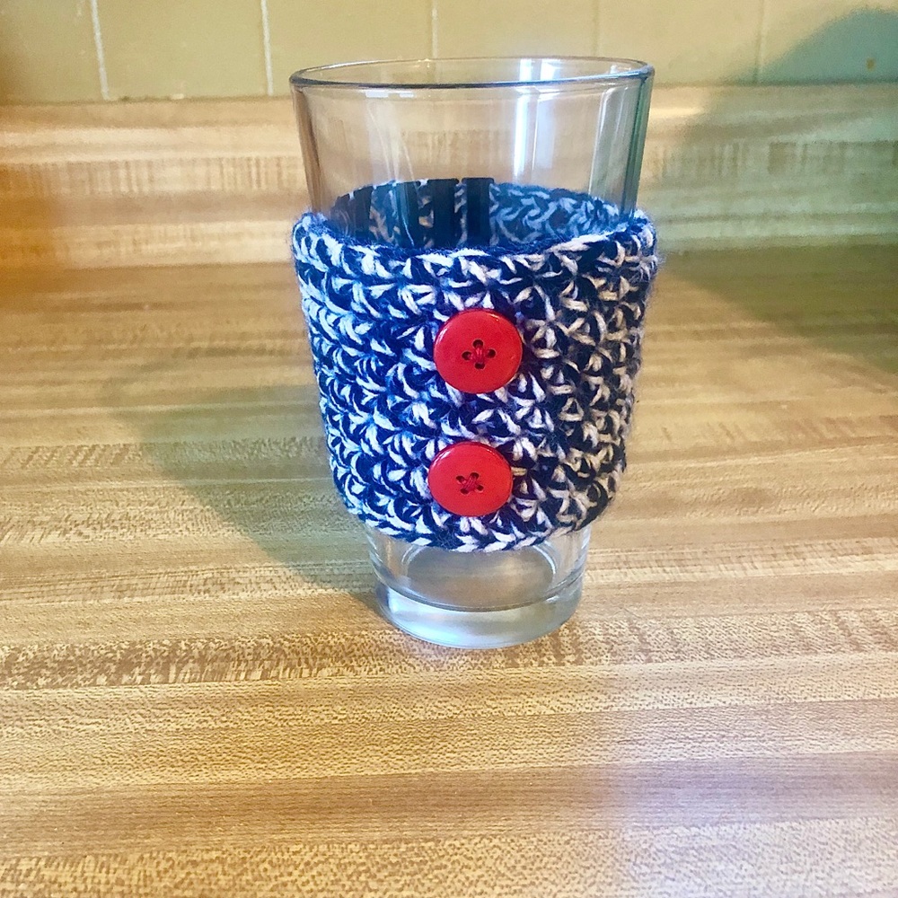 🖤 Crochet coffee/cup cozy.